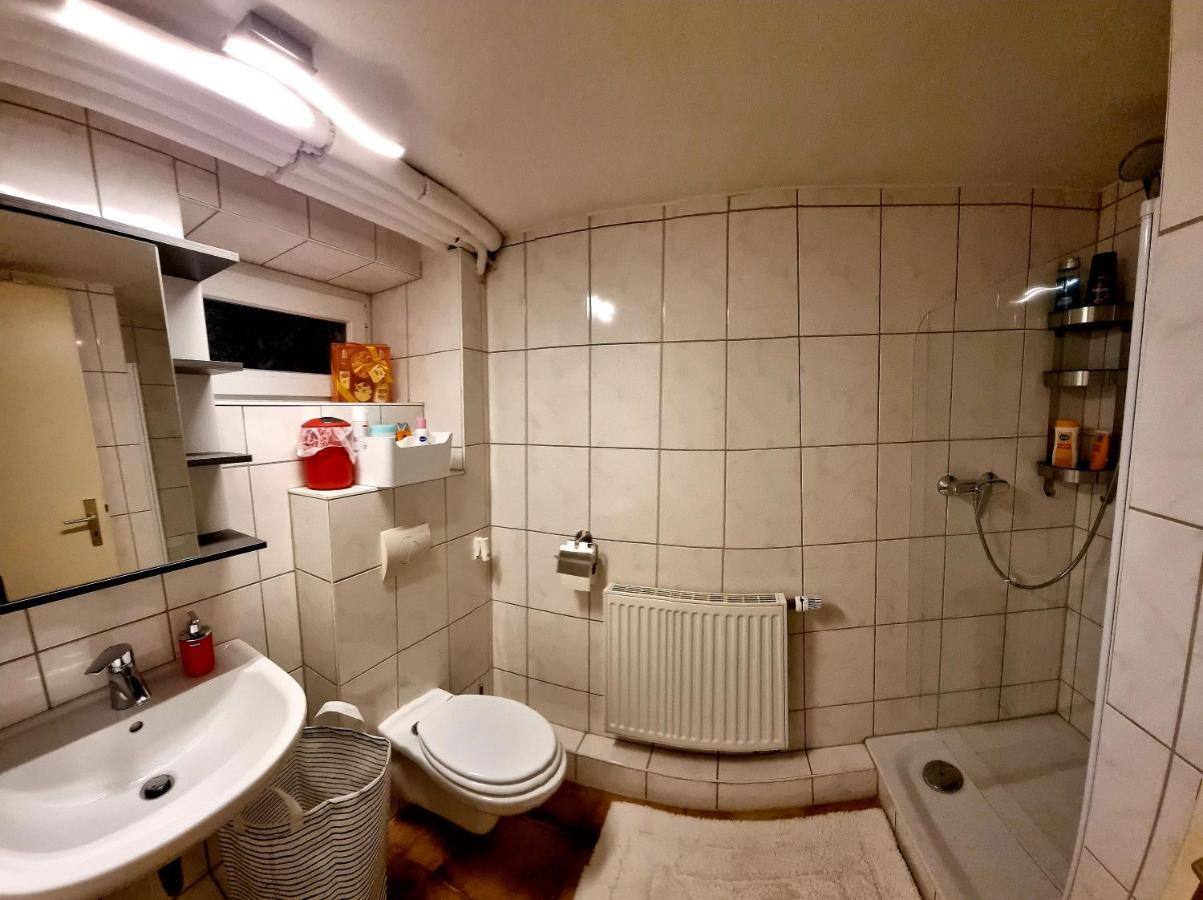 Souterrainwohnung Zentrale Lage In 代特莫尔德 外观 照片